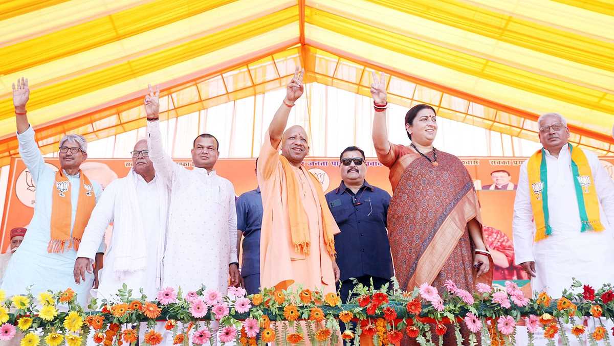 देश में मोदी लहर ने ले लिया है सुनामी का रूप : सीएम योगी